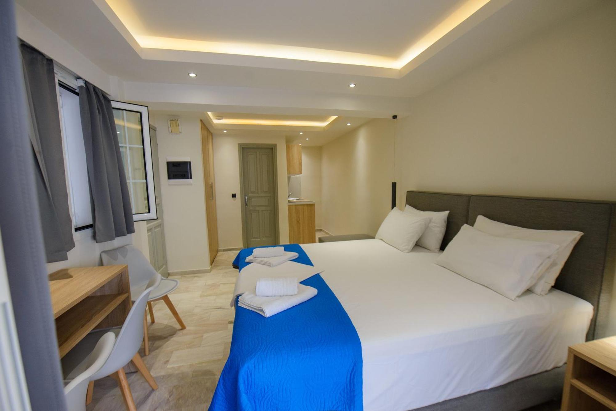Saint Spiridon Hotel Kassiopi Exteriör bild