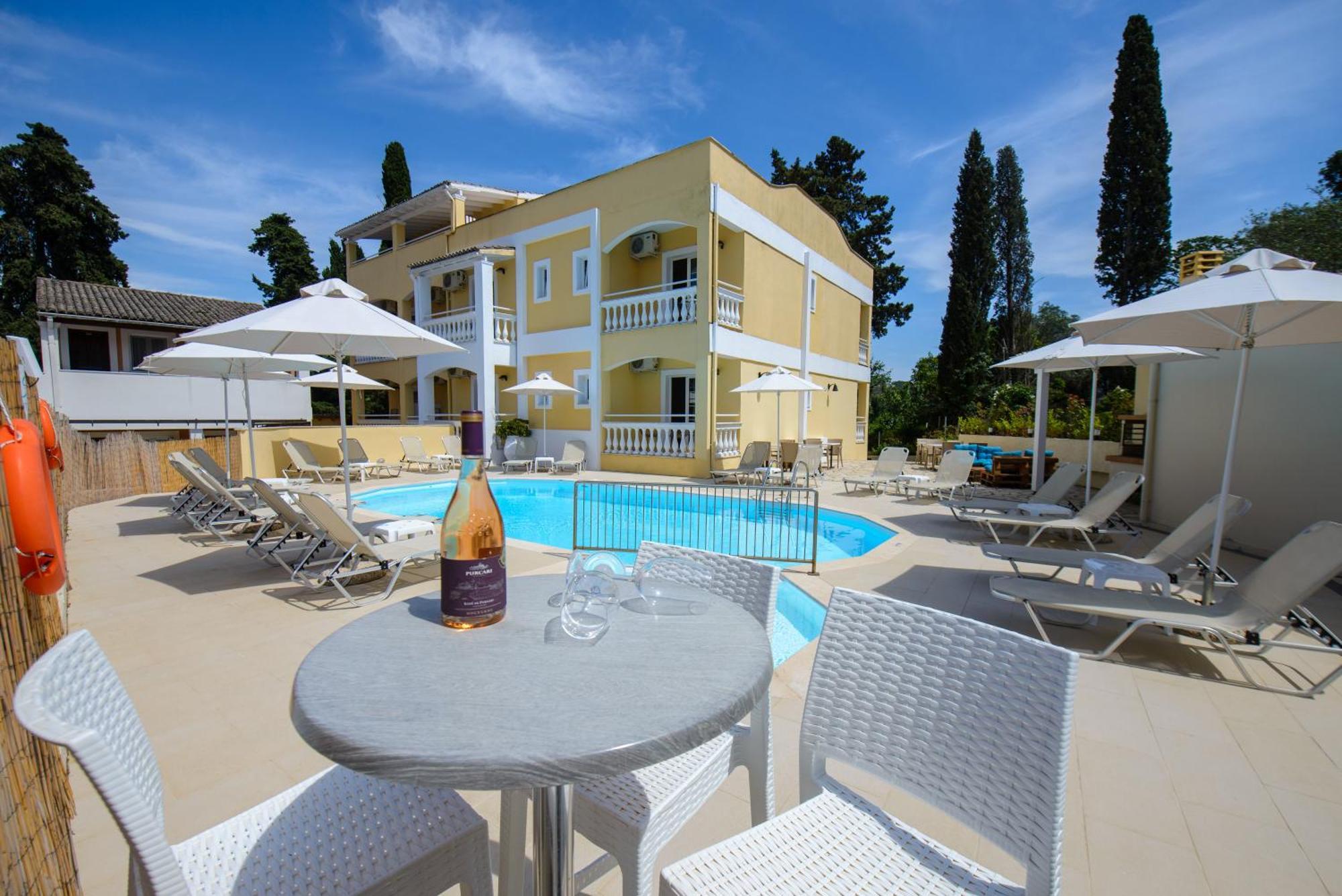 Saint Spiridon Hotel Kassiopi Exteriör bild